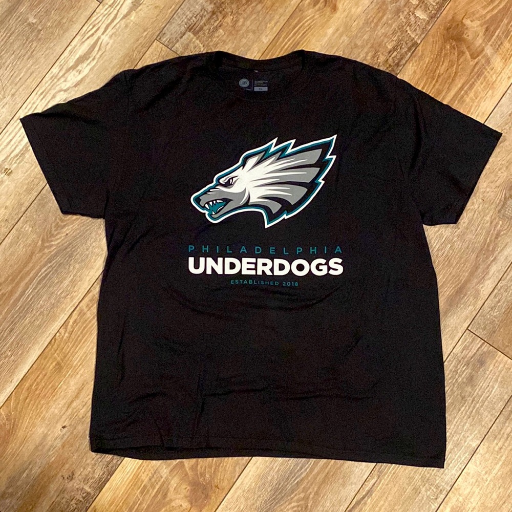 Rare Hard to find EAGLES UNDERDOGS T SHIRT! Mint!